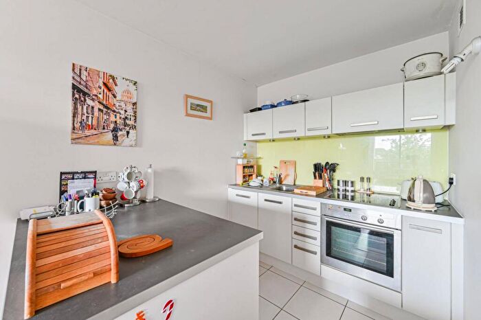 1 Bedroom Flat For Sale In Deals Gateway, Greenwich, London, SE13