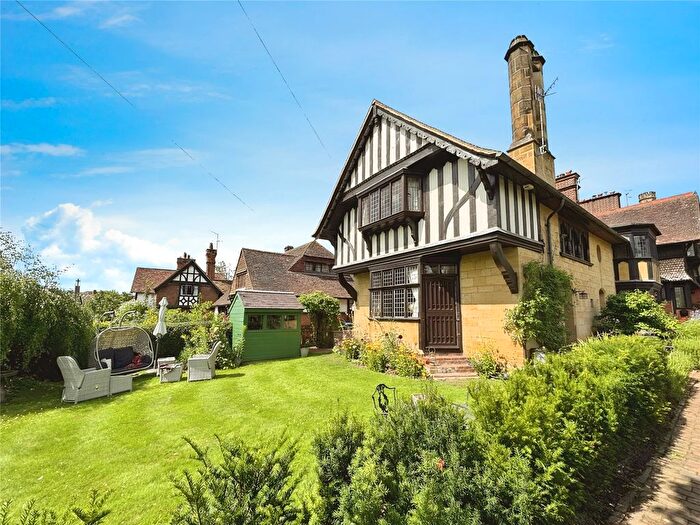 3 Bedroom End Of Terrace House For Sale In Forge Square, The Green, Leigh, Kent, TN11