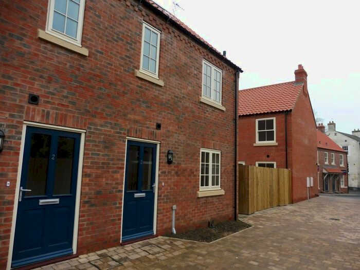 3 Bedroom Semi-Detached House To Rent In Betts Mews, Church Street, Louth, LN11