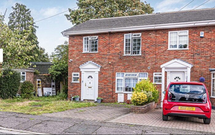 6 Bedroom Terraced House To Rent In Catherines Close, West Drayton, UB7