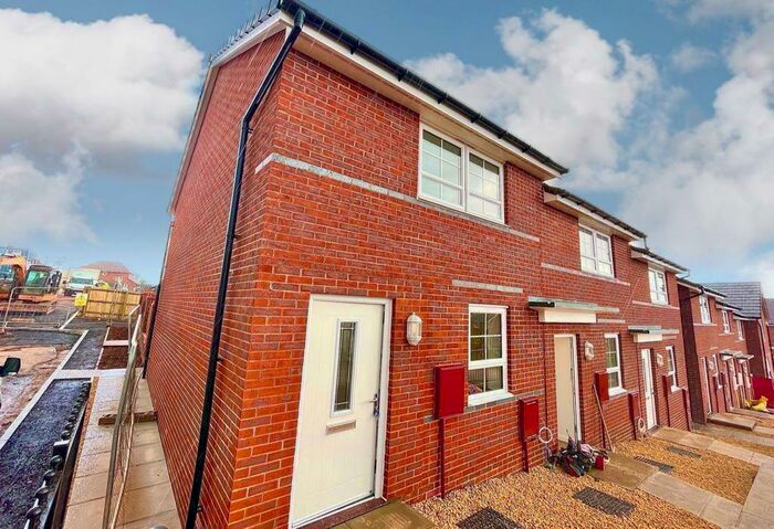 2 Bedroom End Of Terrace House To Rent In Paskin Heights, Lydney, Gloucestershire, GL15