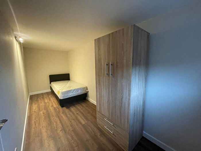 1 Bedroom End Of Terrace House To Rent In Corporation Street, Rotherham, S60