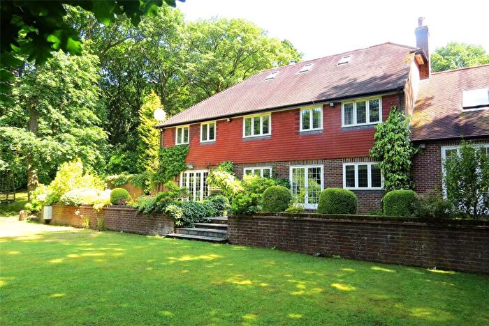 5 Bedroom Detached House To Rent In Petersfield, Hampshire, GU31