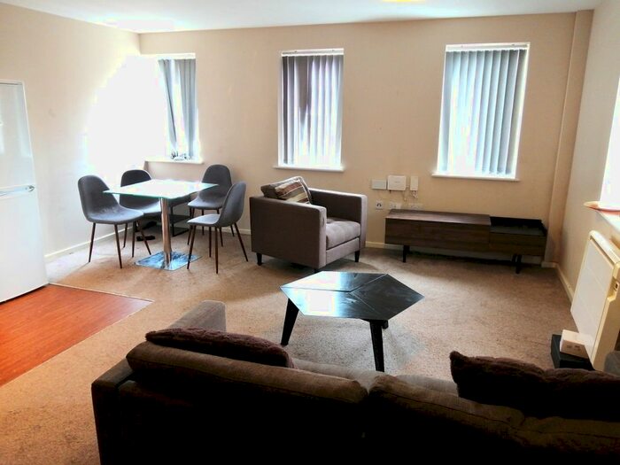 1 Bedroom Flat To Rent In Seymour Grove, Old Trafford, Manchester, M16