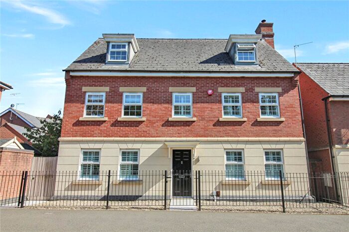 5 Bedroom Detached House For Sale In Chastleton Road, Redhouse, Swindon, SN25
