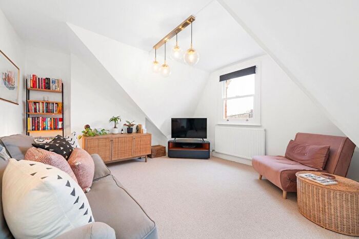 1 Bedroom Flat For Sale In Deerbrook Road, SE24