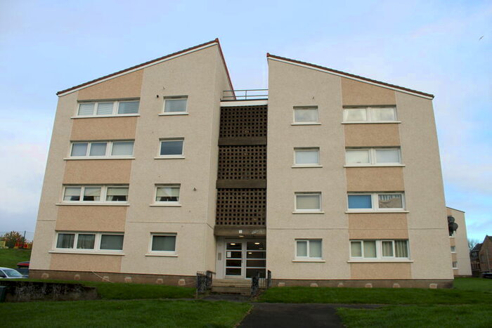2 Bedroom Flat To Rent In Western Avenue, Rutherglen, G73