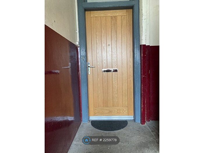 1 Bedroom Flat To Rent In Strathmartine Road, Dundee, DD3