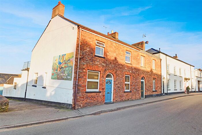 3 Bedroom End Of Terrace House For Sale In North Street, Wiveliscombe, Taunton, Somerset, TA4