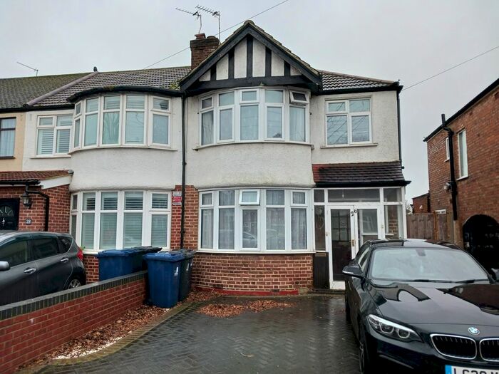 1 Bedroom Flat To Rent In Wyresdale Crescent, Perivale, Greenford, UB6
