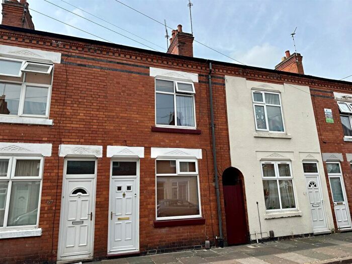 2 Bedroom Terraced House To Rent In Walton Street, Leicester, LE3