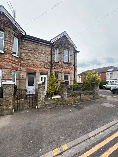 3 Bedroom Terraced House To Rent In Shaftesbury Road, Poole, BH15