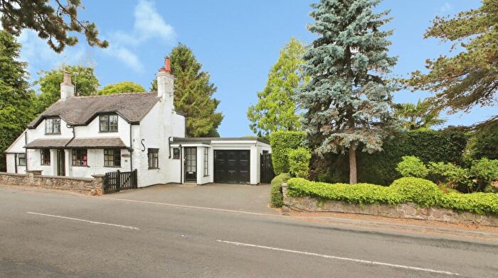3 Bedroom Cottage For Sale In Ashby Road, Ticknall, DE73