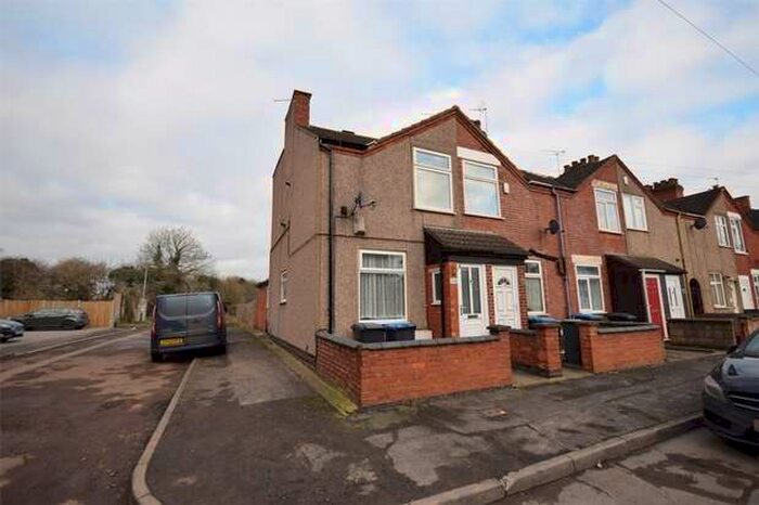 2 Bedroom End Of Terrace House To Rent In Avenue Road, Rugby, Warwickshire, CV21