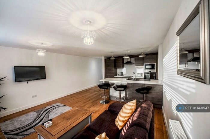 1 Bedroom Flat To Rent In High Road, Loughton, IG10