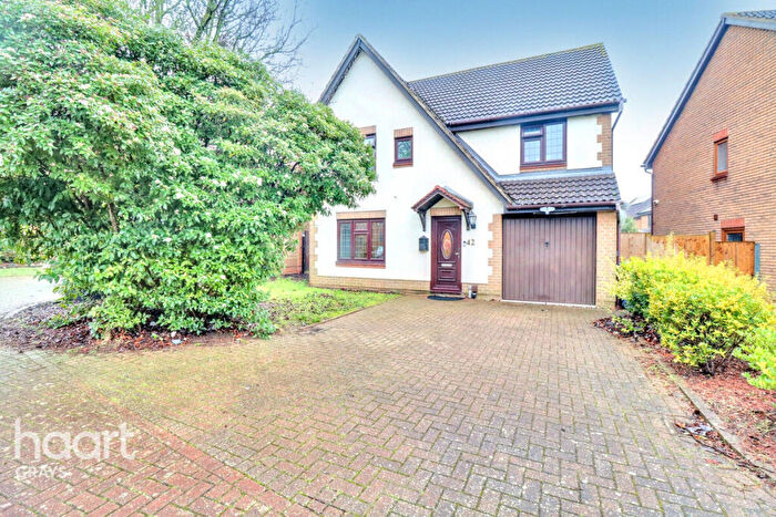 4 Bedroom Detached House For Sale In Triumph Close, Grays, RM16