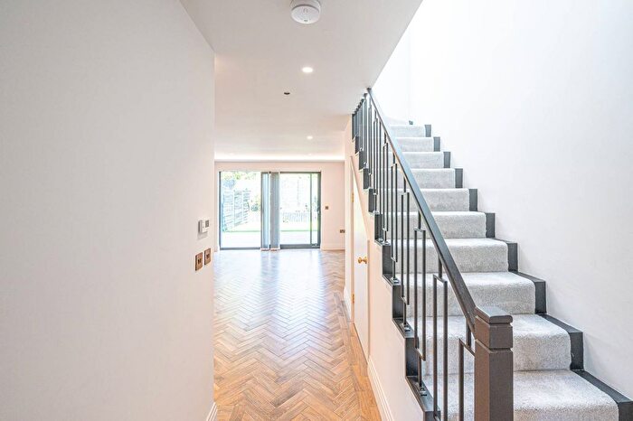 3 Bedroom Terraced House To Rent In Fabric Mews, Hendon, London, NW4