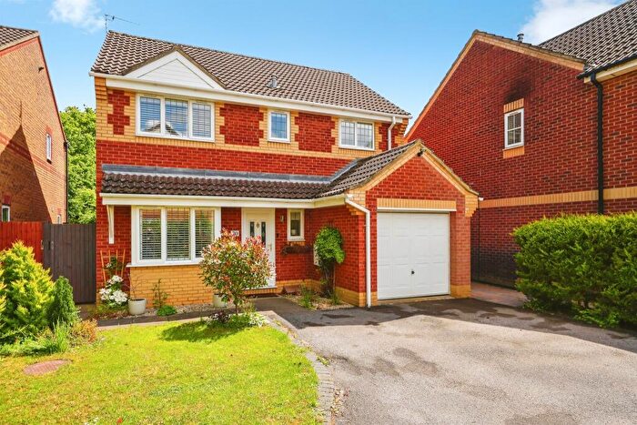 4 Bedroom Detached House For Sale In Merganser Drive, Bicester, OX26