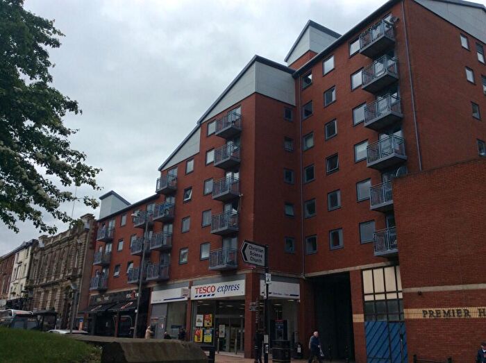3 Bedroom Flat To Rent In Church Street, Preston, Lancashire, PR1