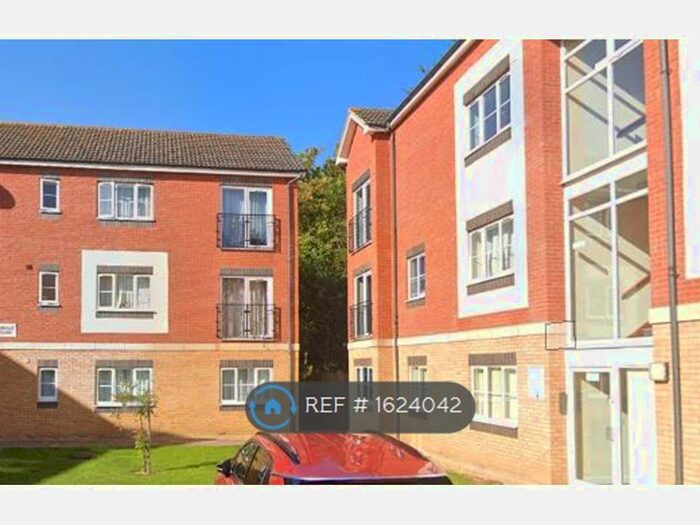 3 Bedroom Flat To Rent In Isabelle Court, Kettering, NN16