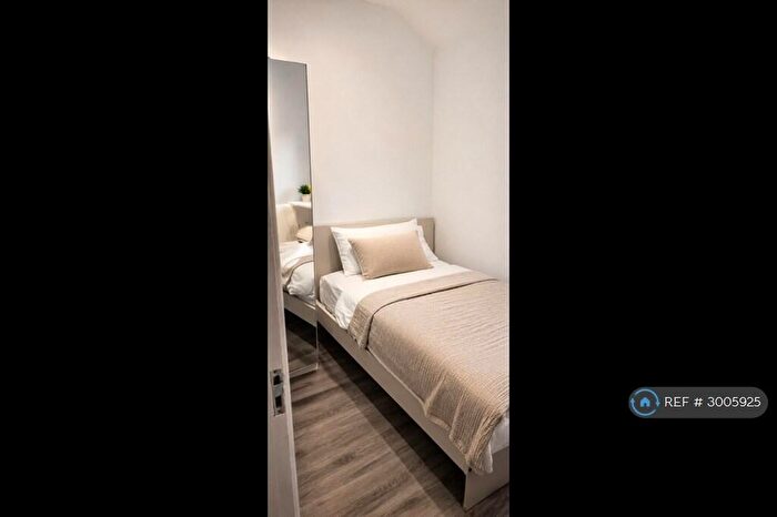 6 Bedroom Terraced House To Rent In Earls Road, Southampton, SO14