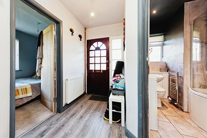 2 Bedroom Semi-Detached Bungalow For Sale In Sydney Road, Whitstable, CT5