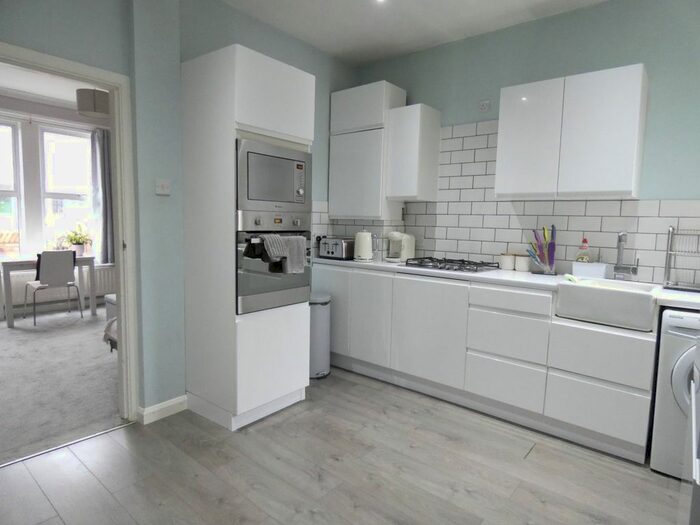 1 Bedroom Flat To Rent In Greenford Avenue, London, W7