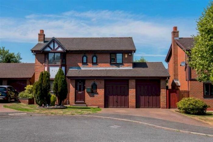 4 Bedroom Detached House To Rent In The Chanters, Worsley M28