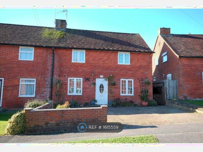 4 Bedroom End Of Terrace House To Rent In Stuart Crescent, Winchester, SO22