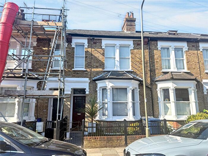 3 Bedroom Terraced House For Sale In The Drive, High Barnet, Barnet, EN5