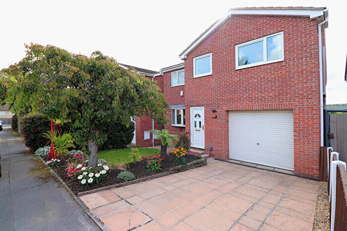 4 Bedroom Detached House For Sale In Truro Court, Monk Bretton Barnsley, S71