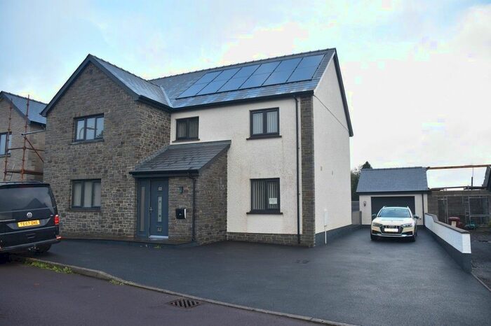 4 Bedroom Detached House To Rent In Saron, Llandysul, SA44