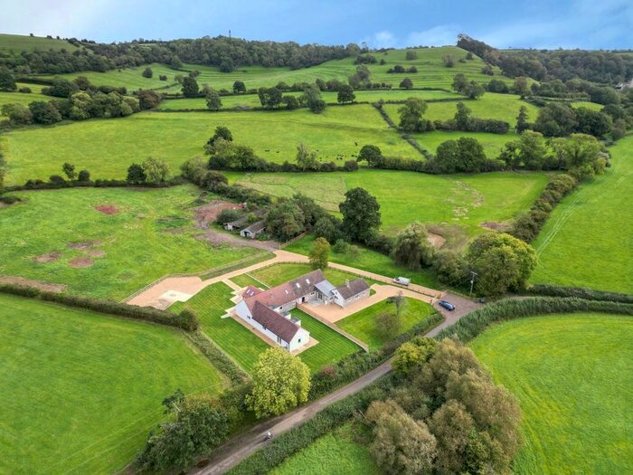 5 Bedroom Property To Rent In Orange End, Inglestone Common, Badminton, GL9