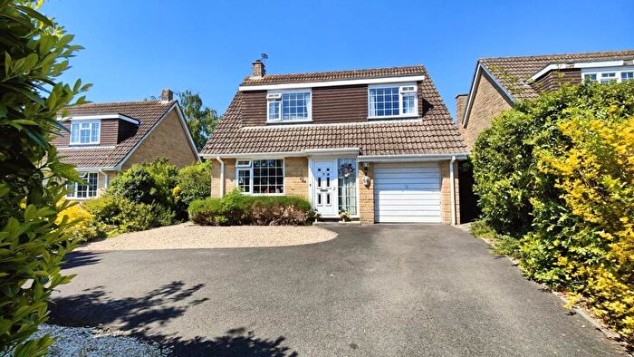 3 Bedroom Detached House For Sale In Sheeplands Lane Sherborne Dorset, DT9