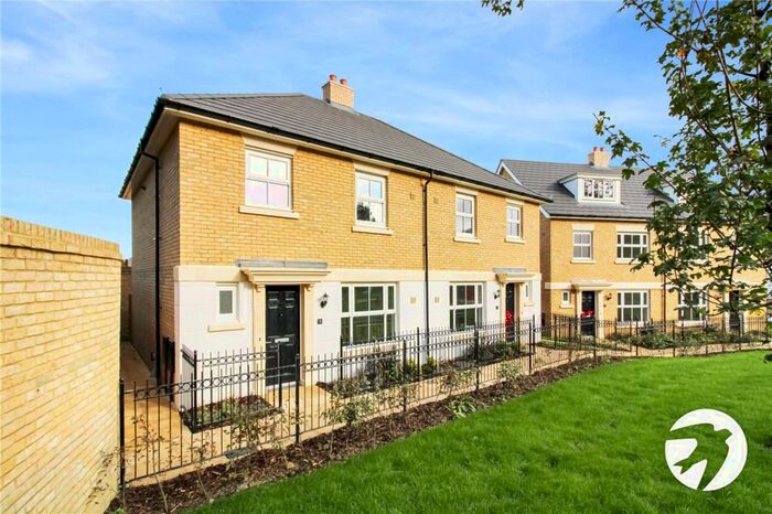 3 Bedroom Semi-Detached House To Rent In Christabel Close, Weldon, Ebbsfleet Valley, Swanscombe, DA10