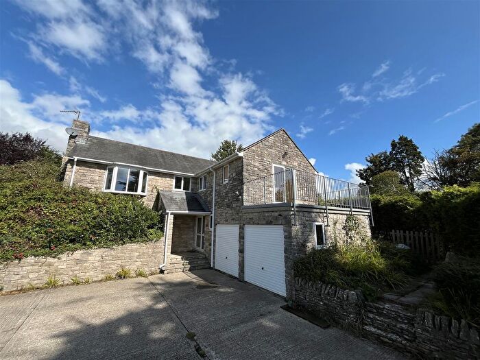 3 Bedroom Detached House To Rent In Higher Street, Bridport, DT6