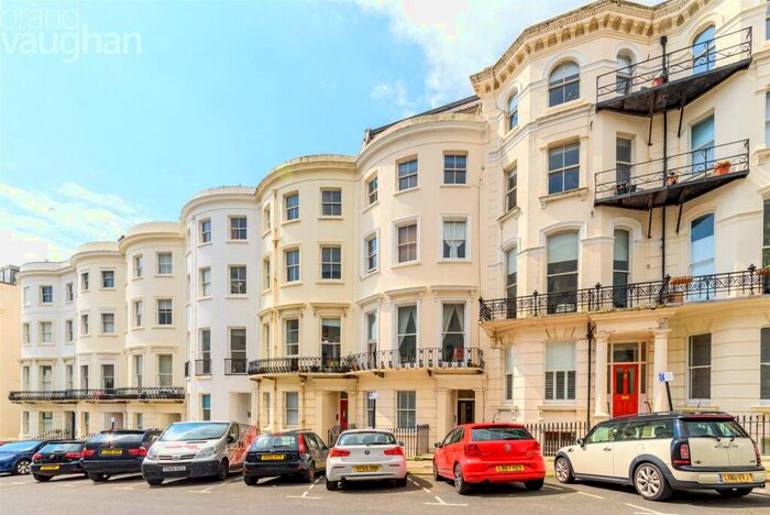 Flat To Rent In Chesham Place, Brighton, East Sussex, BN2