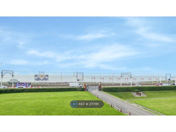 2 Bedroom Flat To Rent In Admiral View, Bispham, Blackpool, FY2