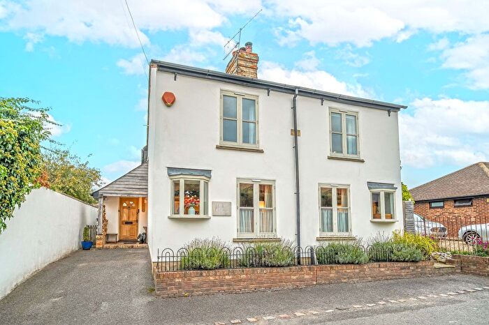 3 Bedroom Detached House For Sale In Malvern Cottage, Brook Street, Kingston Blount, Chinnor, Oxfordshire, OX39