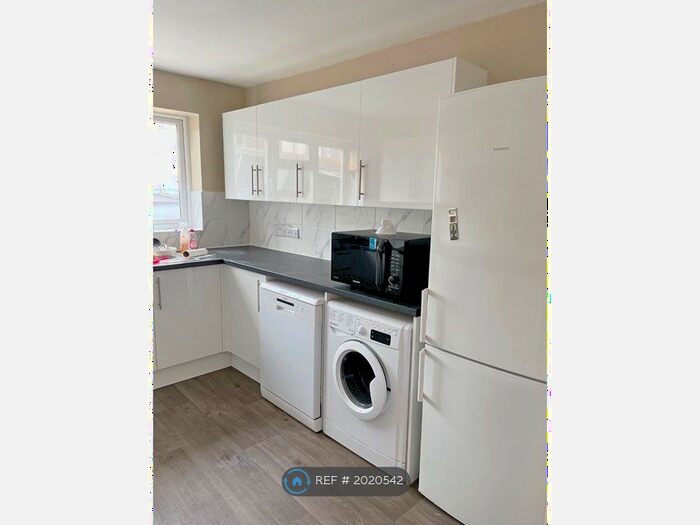 6 Bedroom Terraced House To Rent In Manor Road, Bristol, BS7