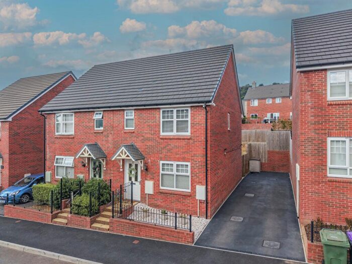3 Bedroom Semi-Detached House For Sale In Heol Lowri, Cwmbran, Pontrhydyrun, NP44