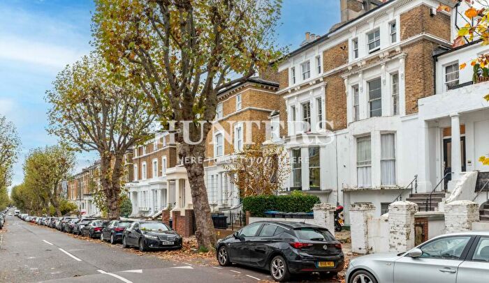 4 Bedroom House To Rent In Brondesbury Villas, London, NW6