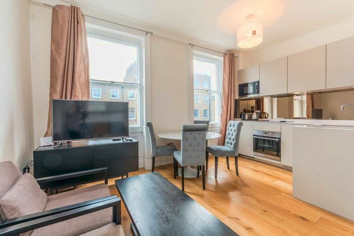 2 Bedroom Flat To Rent In Gloucester Place, Marylebone, London, W1U