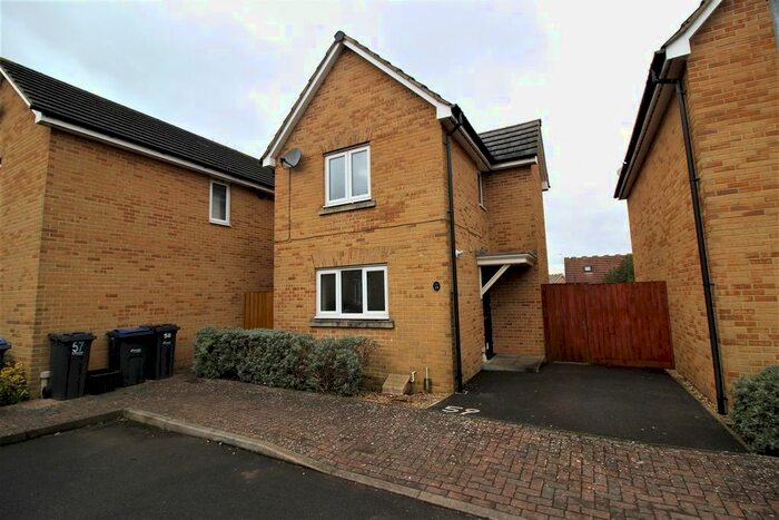 2 Bedroom Detached House To Rent In Rudman Park, Chippenham, SN15