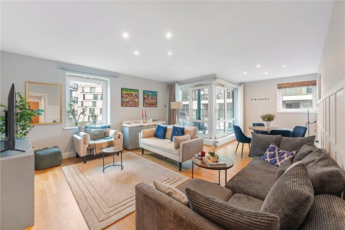 2 Bedroom Flat For Sale In Beckford Close, Warwick Road, London, W14