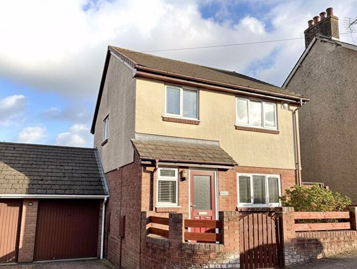 3 Bedroom Detached House For Sale In Parragate Road, Cinderford, GL14