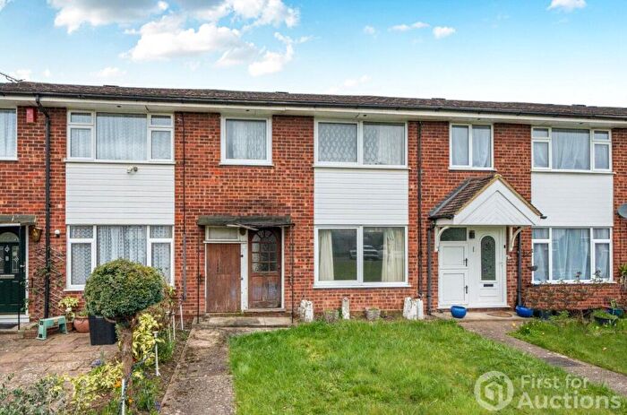 3 Bedroom Terraced House For Sale In Tockley Road, Burnham, Slough, SL1