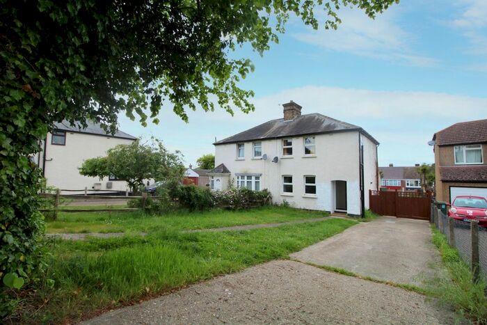 3 Bedroom Semi-Detached House To Rent In Carleton Place, Horton Kirby, Dartford, DA4