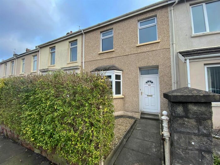 3 Bedroom Terraced House To Rent In Lakefield Road, Llanelli, SA15