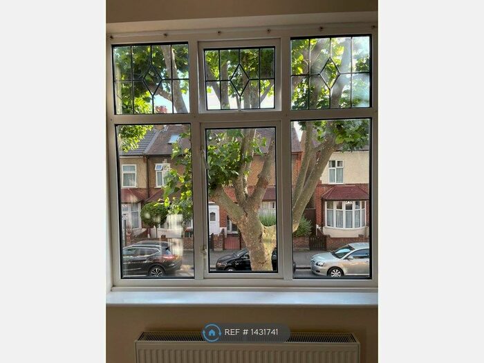 5 Bedroom Terraced House To Rent In Kimberley Avenue, London, E6